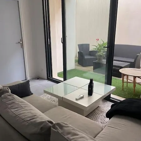Apartament Triplex A Paris La Defense Nanterre